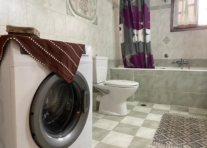 Upper Neighbourhood Lejlighed *